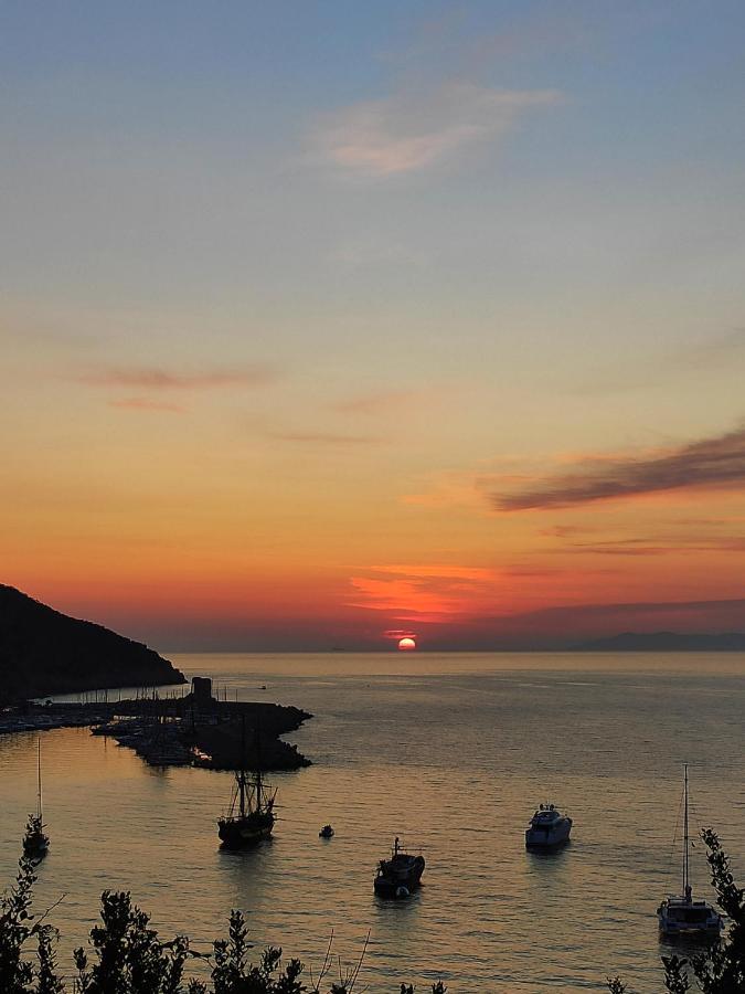 Hotel Imperia Marciana Marina  Zewnętrze zdjęcie