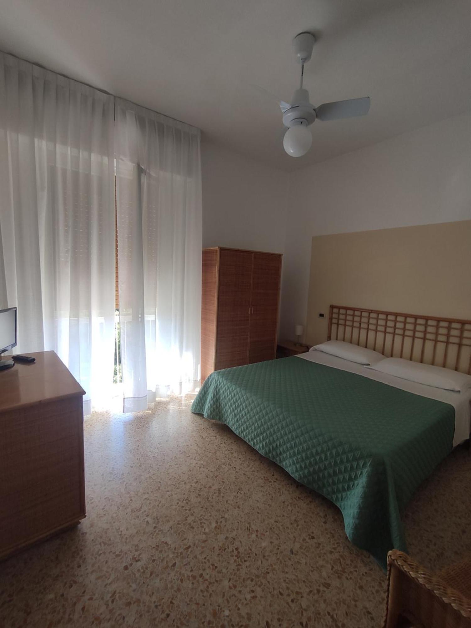 Hotel Imperia Marciana Marina  Pokój zdjęcie